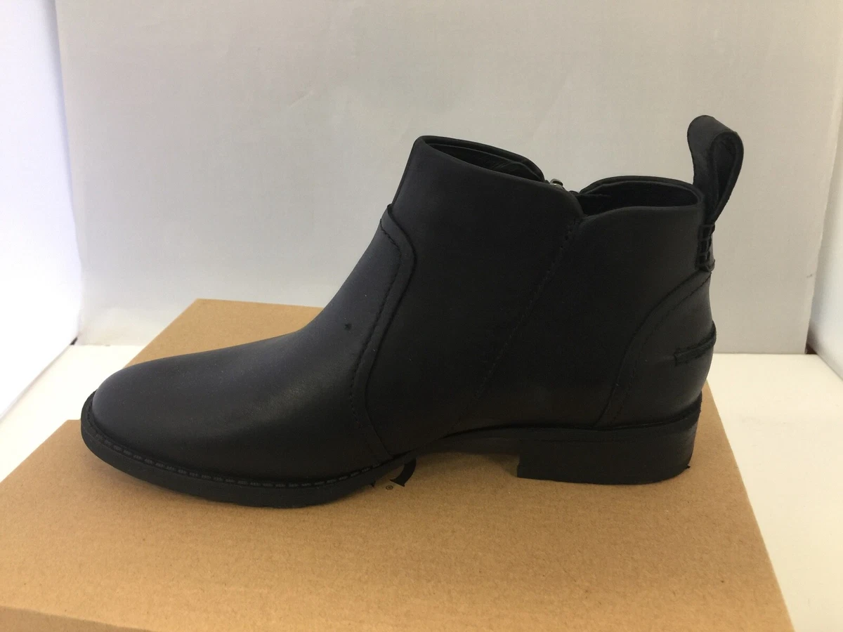 UGG Women s Aureo Ankle Boot Black Size 5M