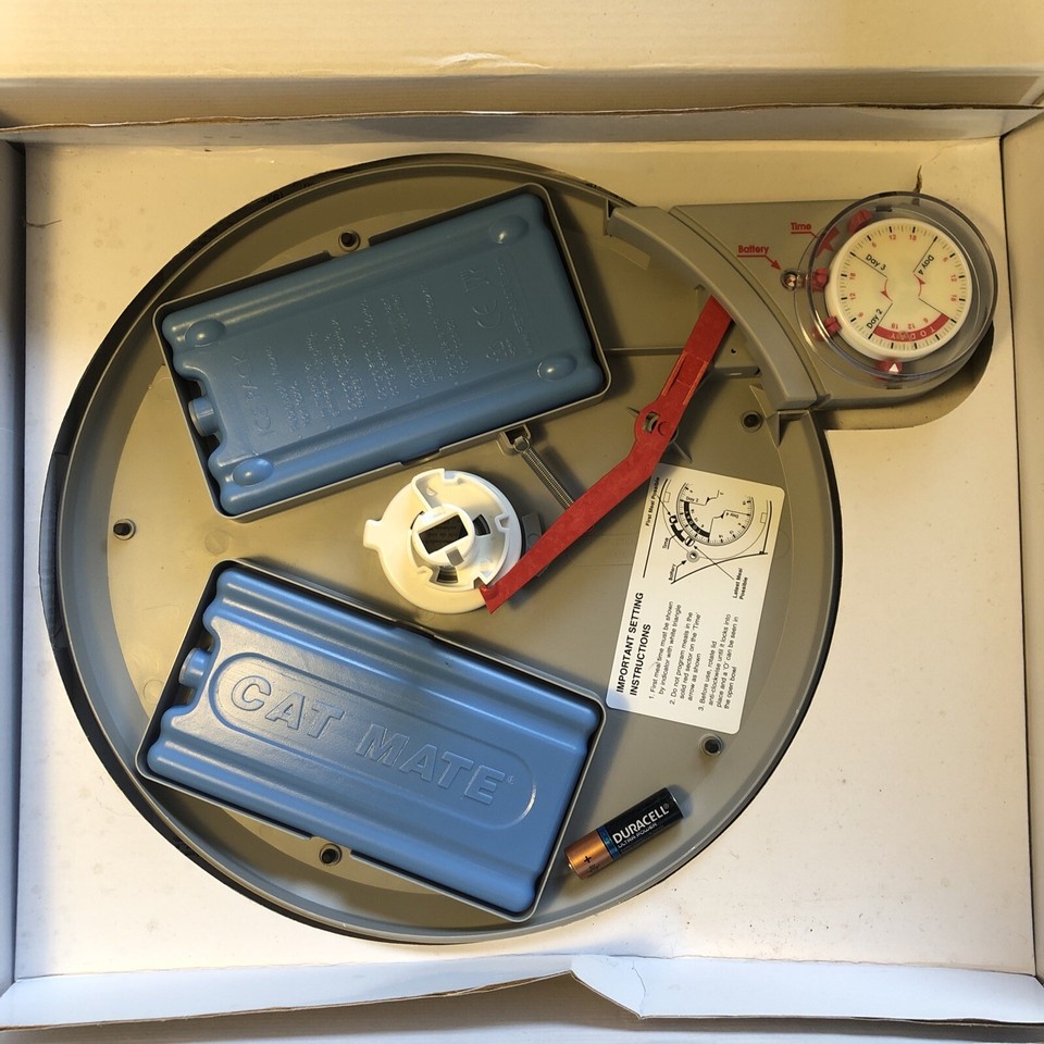 Cat Mate C50 Automatic Pet Feeder 2001 NEVER USED eBay