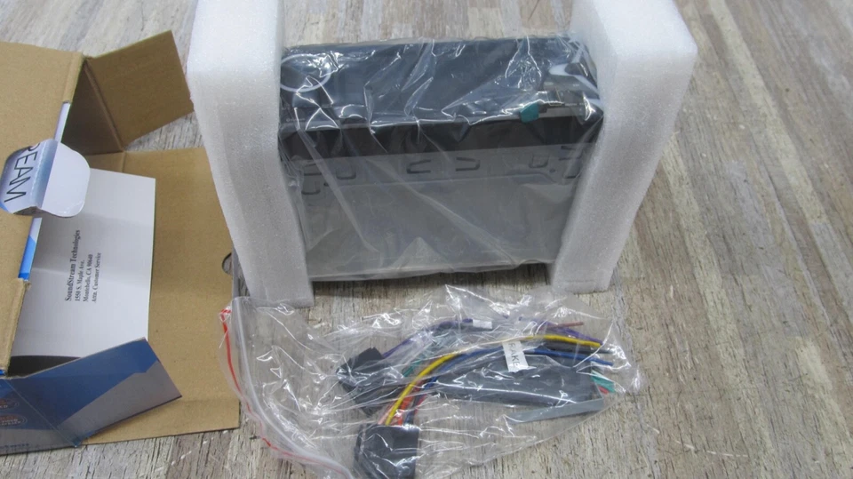 Soundstream VM-430HB 1 DIN MICRO SD USB AUX MP3 Digital Media Player Bluetooth - Image 3 of 4