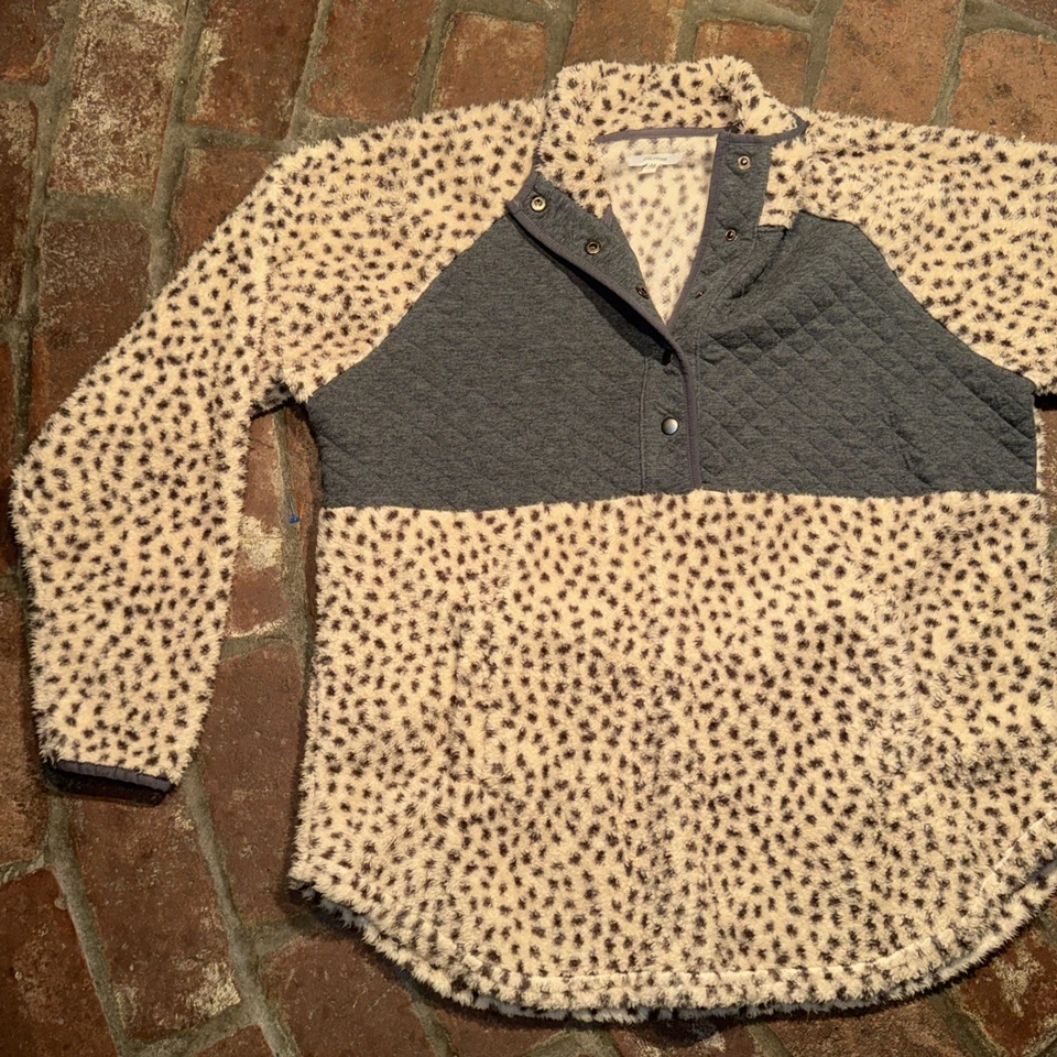 Maurices Mujer Beige Estampado Manchado Con Gris 1/4 Botón Pull Over Talla XXL Foto 3 de 4