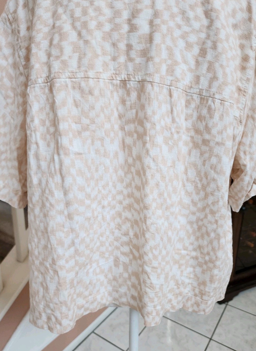 UNIVERSAL THREAD Beige White Button Front Short S… - image 10