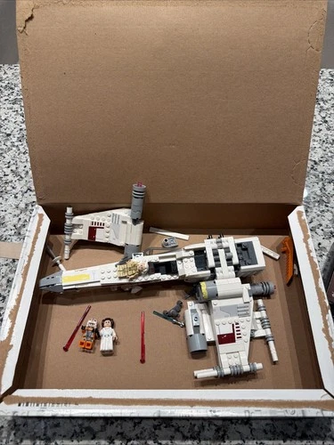 Star Wars Lego 75301 & 75363