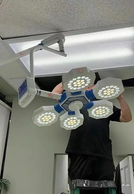 Best OR Single Dome Satellite 105 LED's Surgical And Examination OT LED Lamp