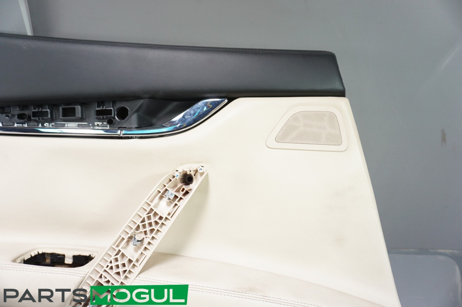 04-19 Maserati Quattroporte Rear Left Driver Side Interior Door Panel OEM