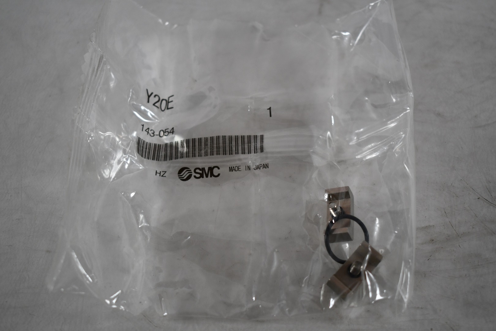 NEW SMC Y20E 143-054 Mounting Bracket Hardware Kit
