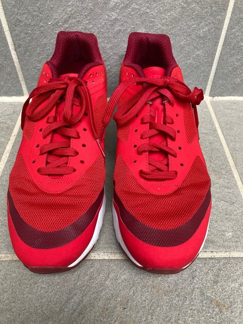 bright sneakers nike