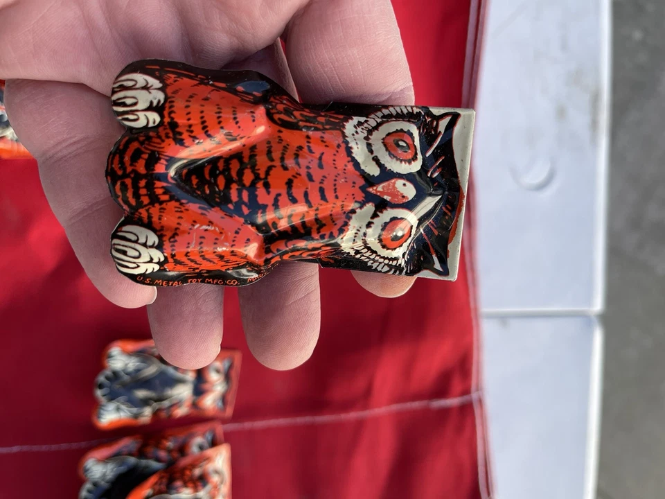 Vintage Tin Owl Halloween Clicker Noisemaker Toy Litho Kirchof Metal - Image 3 of 4