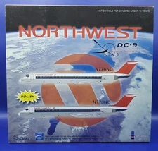 InFlight200 Northwest Airlines DC-9 N776NC IF9510211 1/200 Diecast Limited NWA