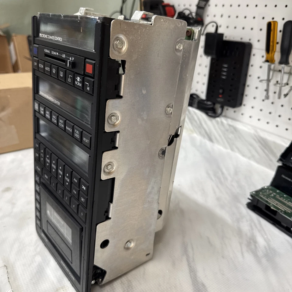 1987-1989 CADILLAC ALLANTE DRIVER INFO CENTER RADIO CLIMATE CONTROL-Parts/Repair - Image 2 of 4