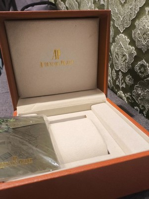 AUDEMARS PIGUET case