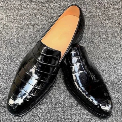 Compra nuevos zapatos mocasín de cuero con textura de cocodrilo punta redonda negros hechos a mano para hombre