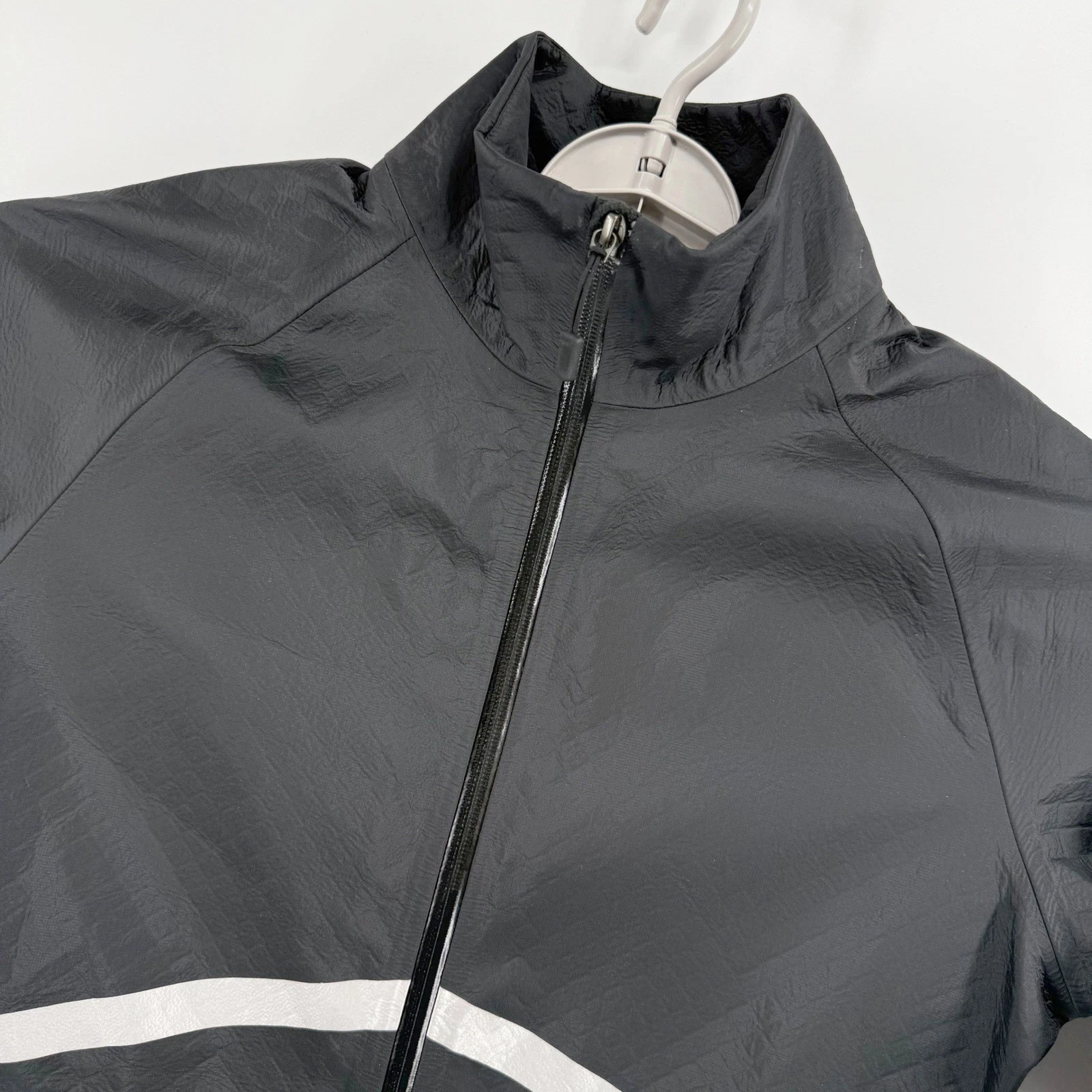 Nike Storm-FIT 5 Womens Medium Full Zip Jacket Run Reflective Lightweight Sport