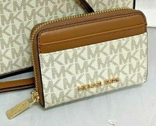 New Michael Kors Jet Set Travel Card Case Wallet MK Signature Vanilla