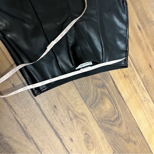 Abercrombie & Fitch Curve Love Vegan Leather Split-Hem Flare Pants Large Short U - Picture 6 of 6
