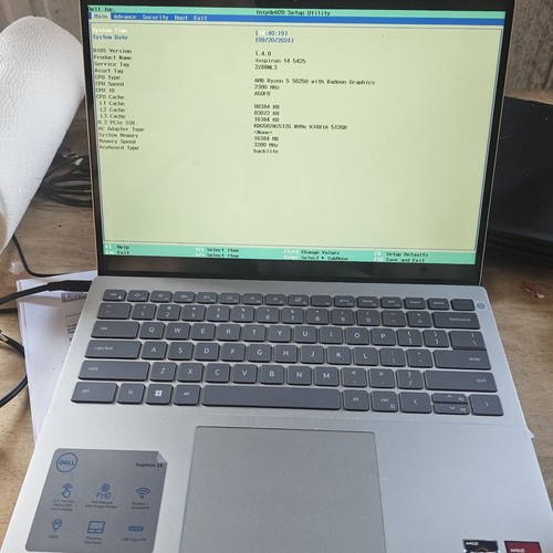 Dell Inspiron 5425 14" (512GB SSD, AMD Ryzen 5 5625U, 2,30GHz, 16GB, AMD Radeon