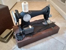 Vintage Westinghouse Deluxe Sewing Machine w/ Original Case WORKS Japan