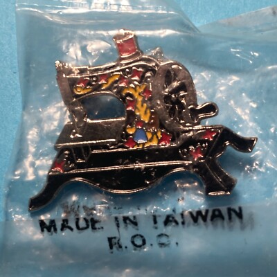 Vintage Coltilde Toy #3 Pin Brooch 1910 Sewing Machine NIP Made In Taiwan