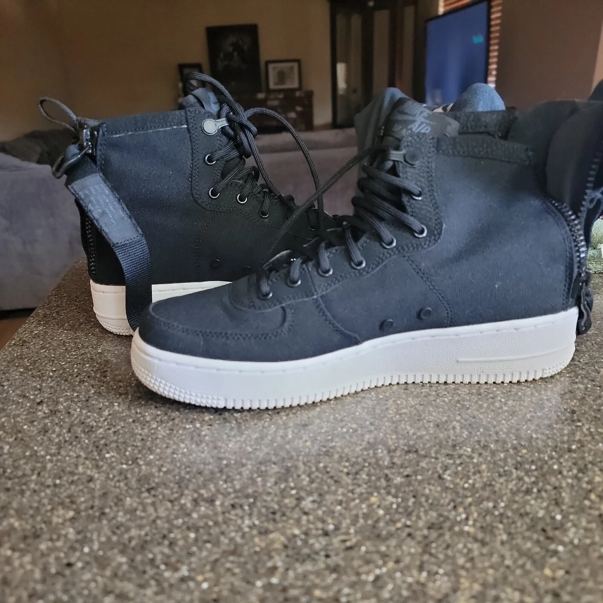 AIR FORCE 1 MID SP 9.5 US ブラック/カラー Nike SF AF-1 Mid 'Black & Dark Hazel'. Nike SNKRS