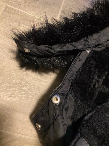 ❌ZARA Steppjacke S 36 Feder Kurz Schwarz Kapuze Kunstfell abnehmbar GEBRAUCHT - Bild 8 von 14