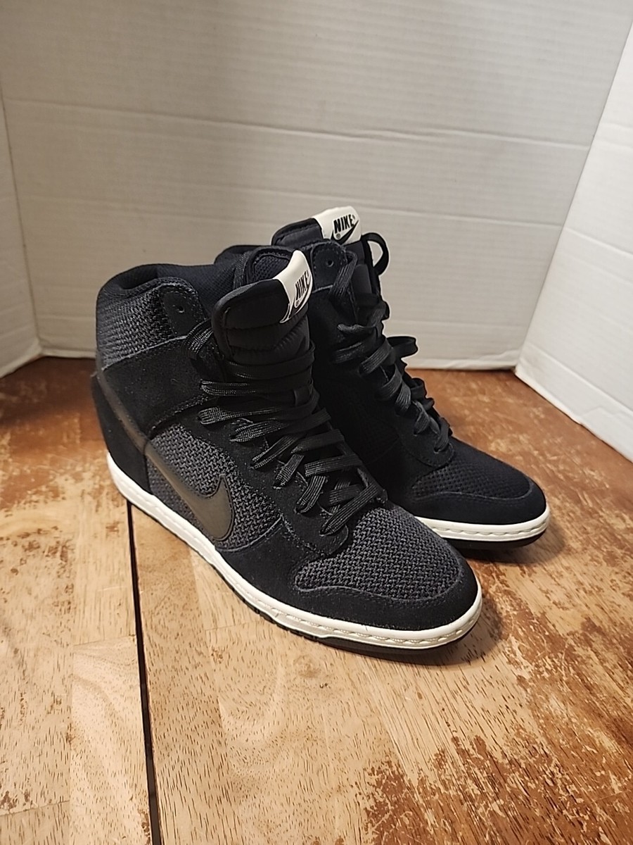 nike suede trainers women