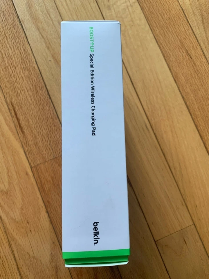 ALMOHADILLA DE CARGA INALÁMBRICA BELKIN BOOSTUP EDICIÓN ESPECIAL - BLANCA Foto 3 de 4