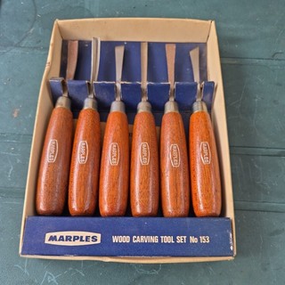 VINTAGE SET OF 6 MARPLES SHEFFIELD WOOD CARVING TOOLS No. 153. CHISELS BOXED.