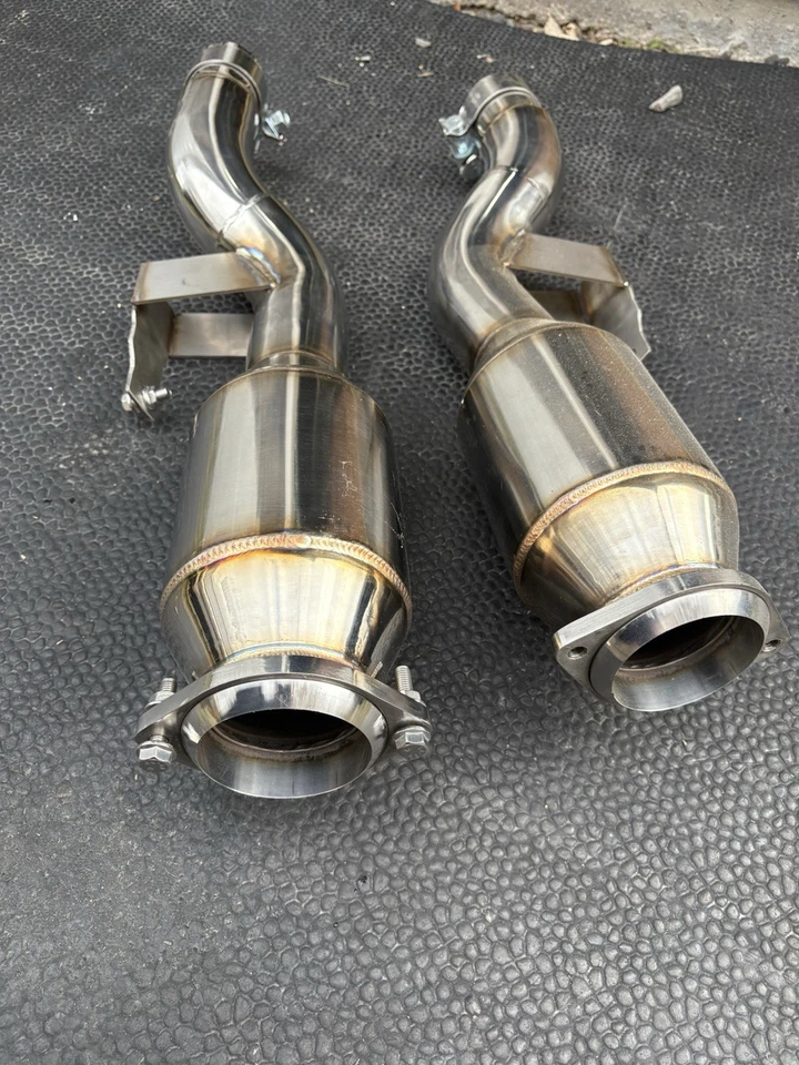 Sistema de escape de tubos de enlace secundarios Ferrari 599GTB by-pss Foto 3 de 3