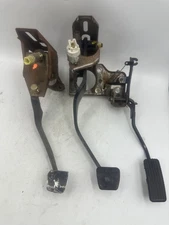 94-01 ACURA INTEGRA 92-00 CIVIC DEL SOL OEM GAS BRAKE CLUTCH PEDAL MANUAL 5 SPD
