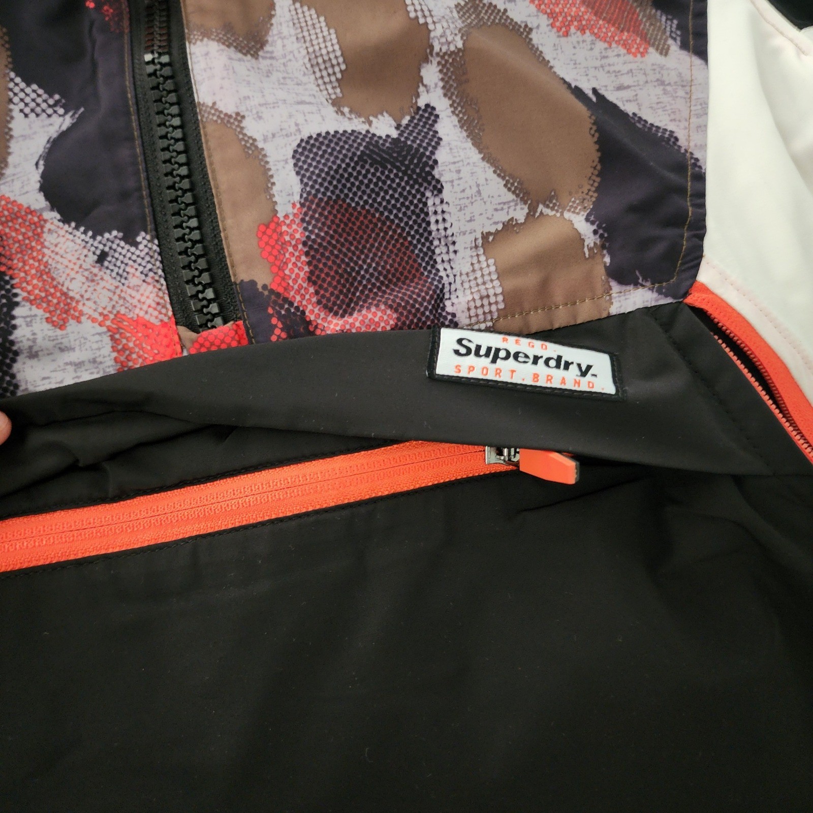 Superdry Windbreaker Anorak Mens Medium Black Orange Camo Excellent HalfZip Hood image 3
