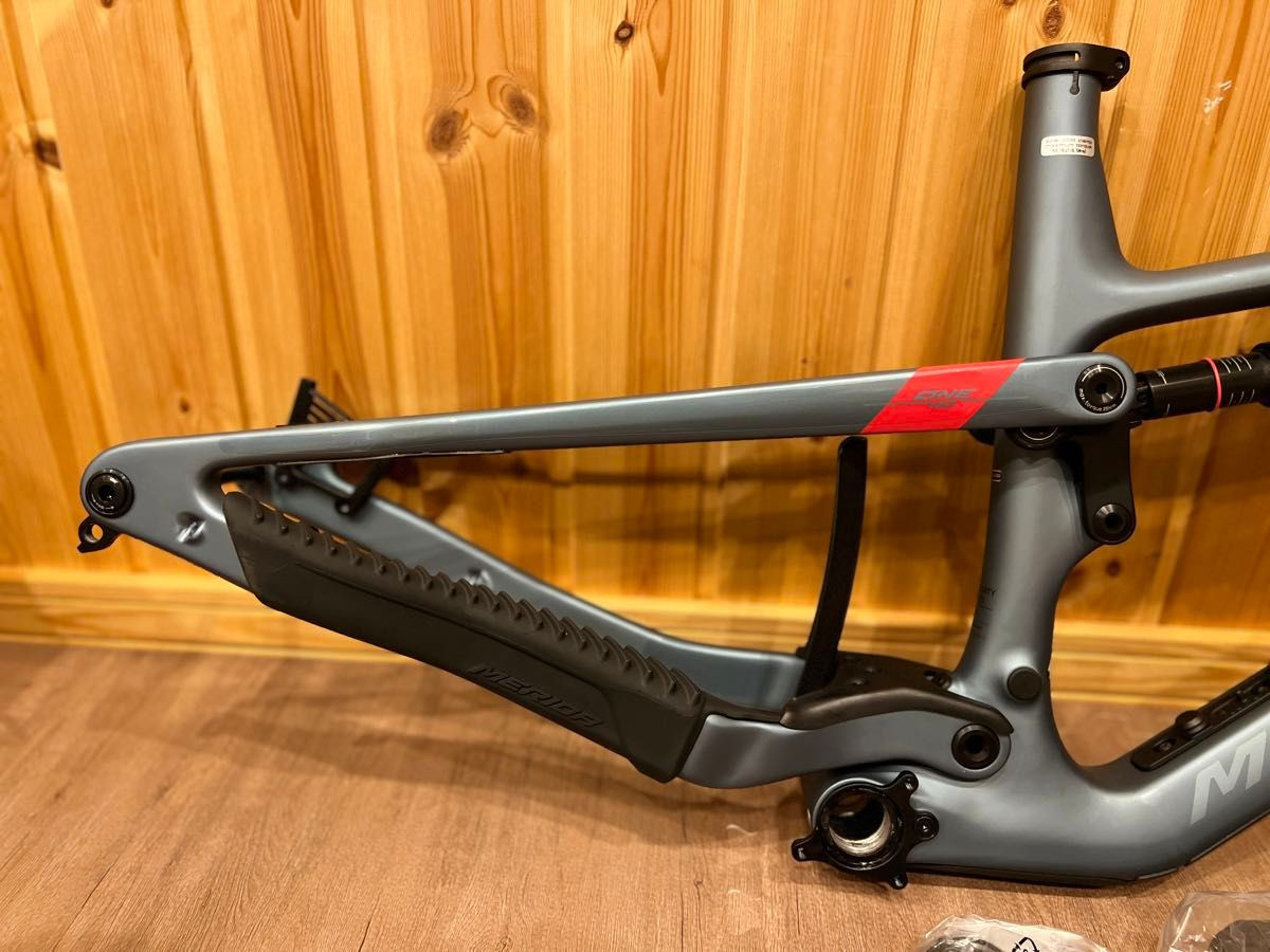 MERIDA ONE-FORTY Carbon Frame L size MTB Full suspension MERIDA ONE-FORTY Carbon Frame L size MTB Full suspension