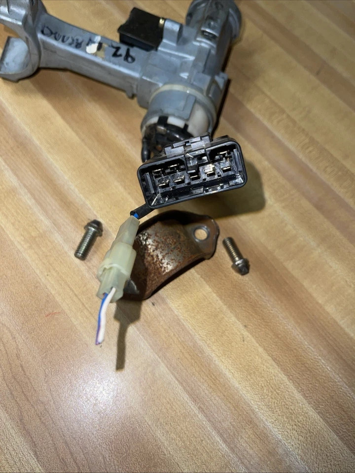 Interruptor de encendido bloqueo 1 llave A/T Toyota Pickup 4Runner 90-95 Foto 4 de 4