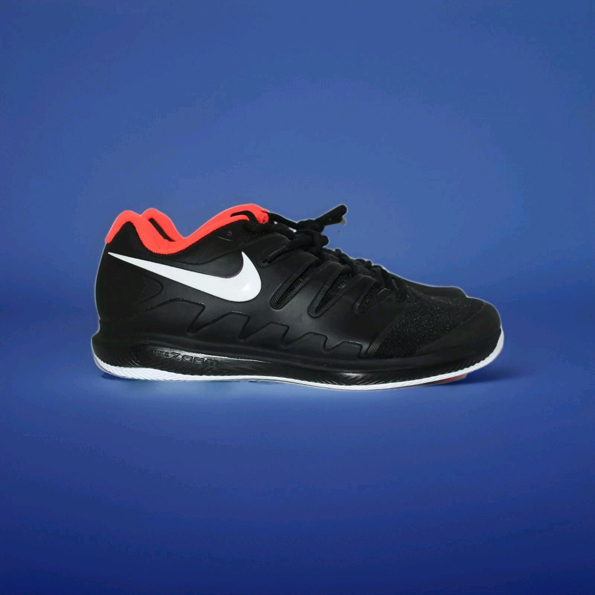 フェデラー Nike Air Zoom Vapor ロジャー・フェデラーモデルの最新シューズ NikeCourt Air Zoom