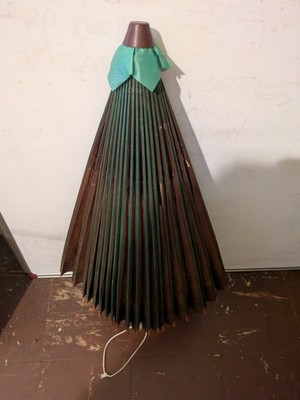 Vintage japanischer oder chinesischer gewachster/geölter Papierschirm Sonnenschirm (beschädigt) 70 cm