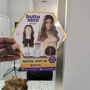 SENSATIONNEL Butta Lace - Butta Unit 30 WIG - Color Balayage Latte