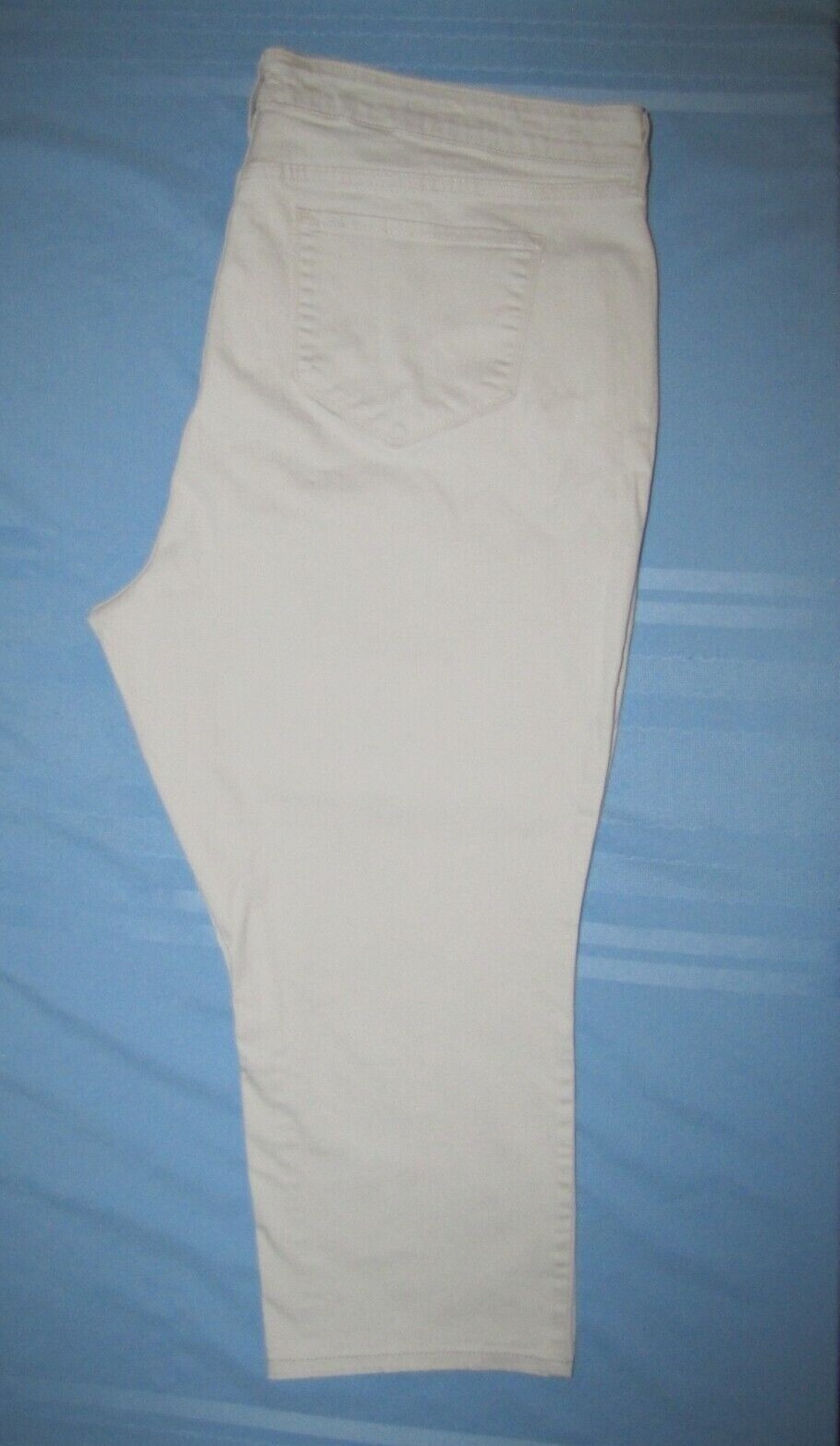 Picture 1 of 3