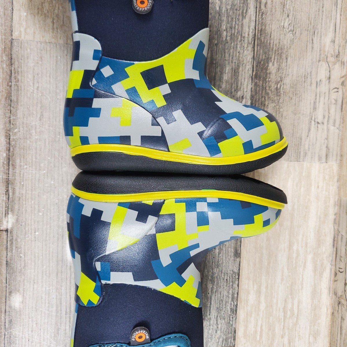 BOGS Classic Medium Camo Rainboots Toddler Sz 4 Colorful Waterproof Comfortable The 11 Best Rain and Snow Boots for Kids of 2026 | Reviews  main image 3