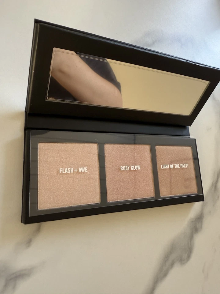 Neuer Mac Cosmetics Hyper Real Glow Highlighter - Bild 3 von 4