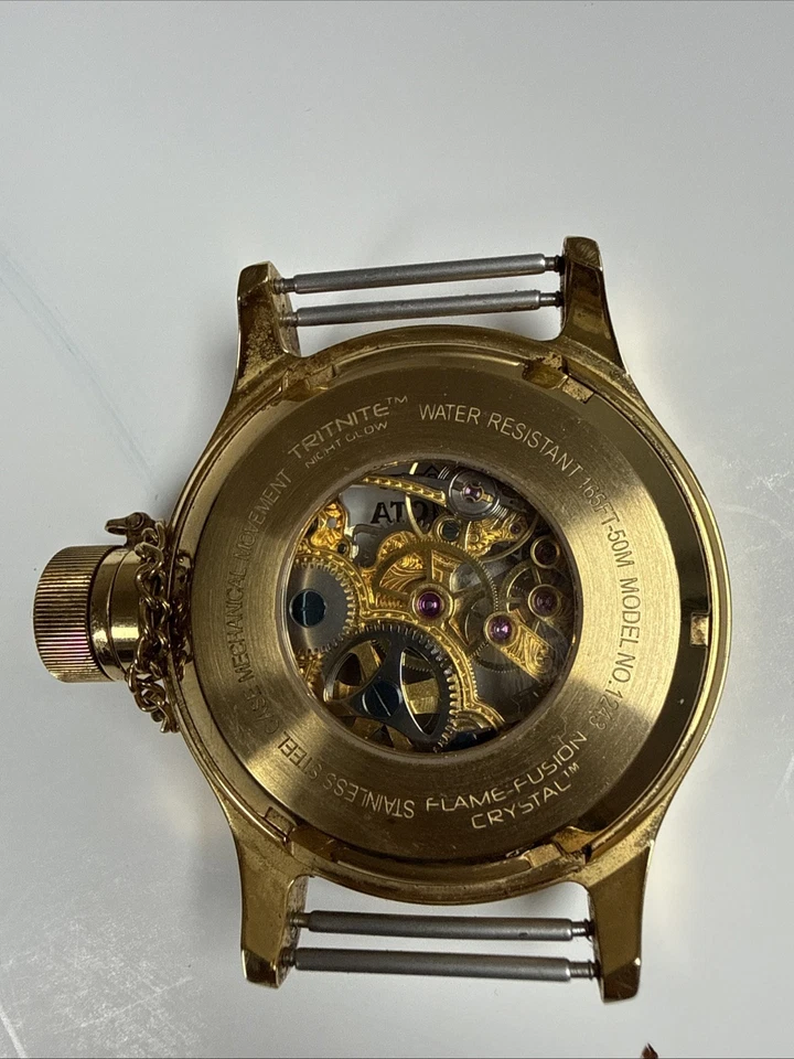 Reloj pulsera Invicta Russian Diver Skeleton tono dorado sin correa para hombre” Foto 2 de 4