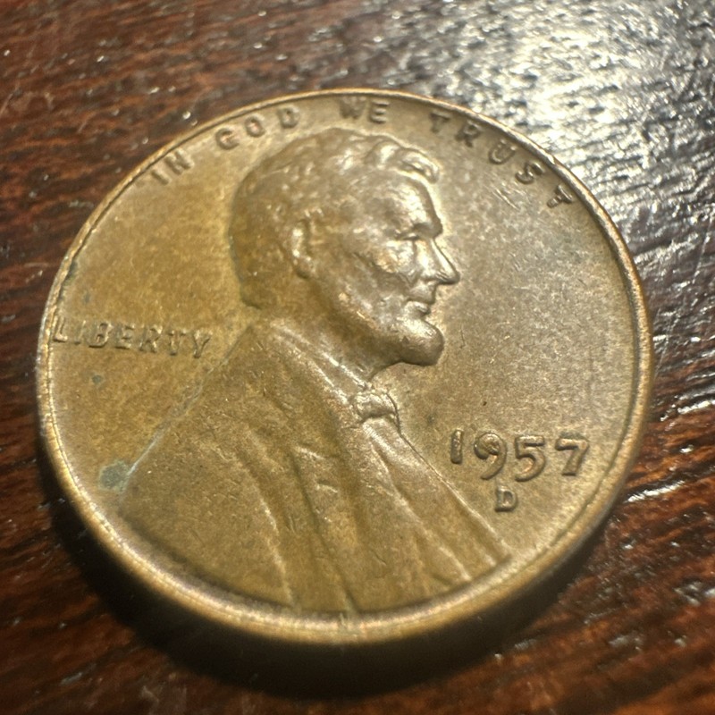 1957 D Lincoln Wheat With Die Chip Error On The 9 Of The Date See Photos (Lot 2)