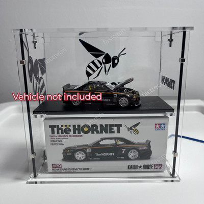 Kaido House Mini GT 1:64 Acryl Vitrine - R34 Skyline ''THE HORNET'' KHMG093
