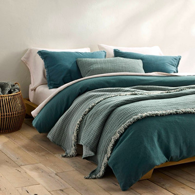 Casaluna King Duvet Cover Set Green Solid 3-Piece Button Closure Shams