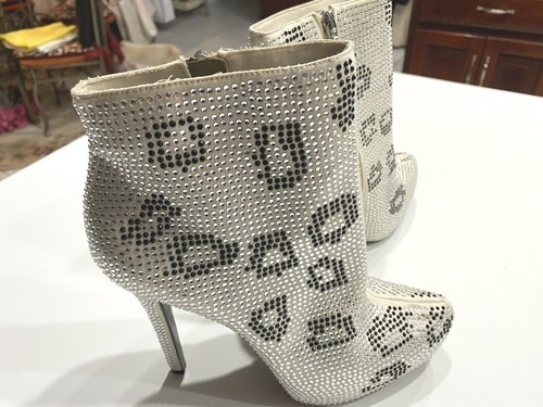 REPORT SIGNATURE CLARKSON Bootie WHITE ANKLE BOOT w/ RHINESTONES CRYSTAL SZ 9 - Picture 7 of 8