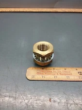 NOS Parker 12FP Brass Bulkhead Fitting Coupling. 3/4" NPT F to 3/4" NPT F 