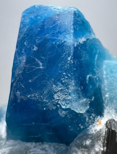 36 Gram Skye Color Fluorescent Top Hauyne Huge Crystals From @Afghanistan - Picture 11 of 23