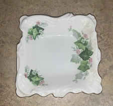 HAMMERSLEY & CO, 6'' x 6'' Fine Bone China Floral Square Dish/Ashtray Gold Rim