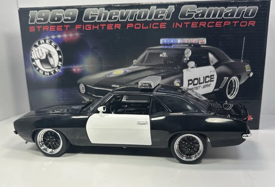 Acme 1/18 1969 Chevy Camaro Police “Street Fighter”Custom 1 Of 1 - Image 2 of 4