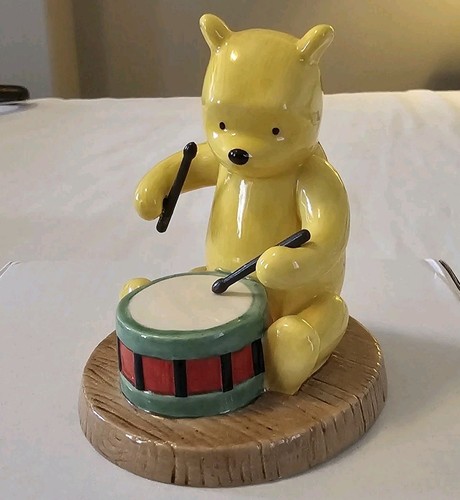 ROYAL DOULTON RUM-TUM-TUM-WINNIE THE POOH ON HIS DRUM Figurine Classic Pooh