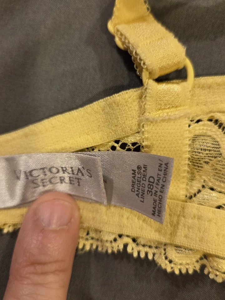 Victoria Secret Dream Angels Talla 38D Foto 4 de 4