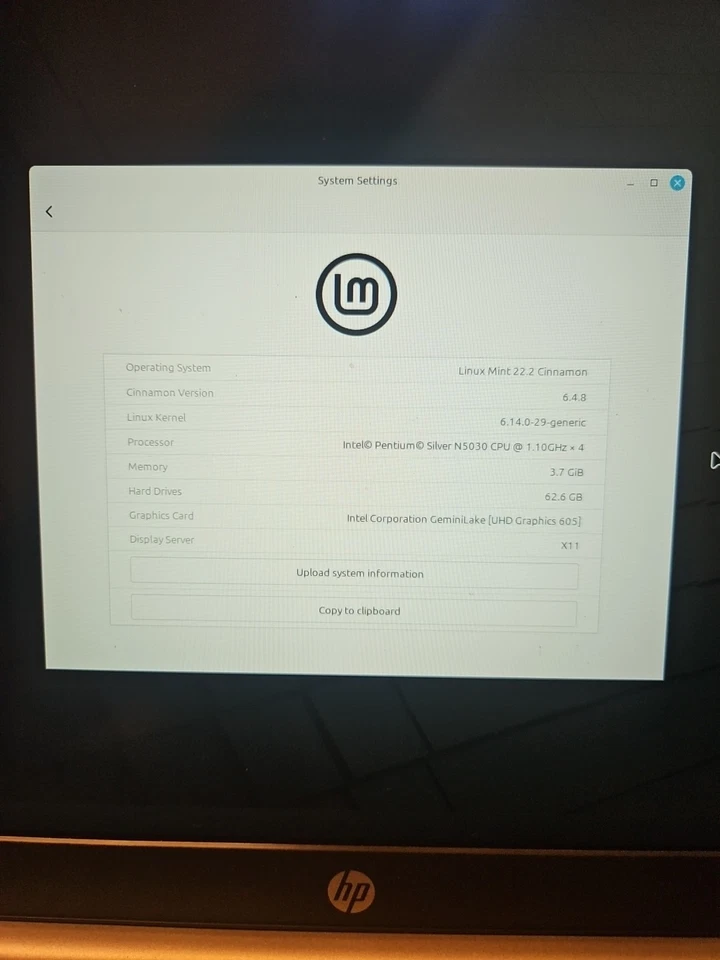 Chromebook HP 14A-NA00051CL (Linux Mint Cinnamon) Intel Pentium 4GB RAM 64GB SSD Foto 2 de 4