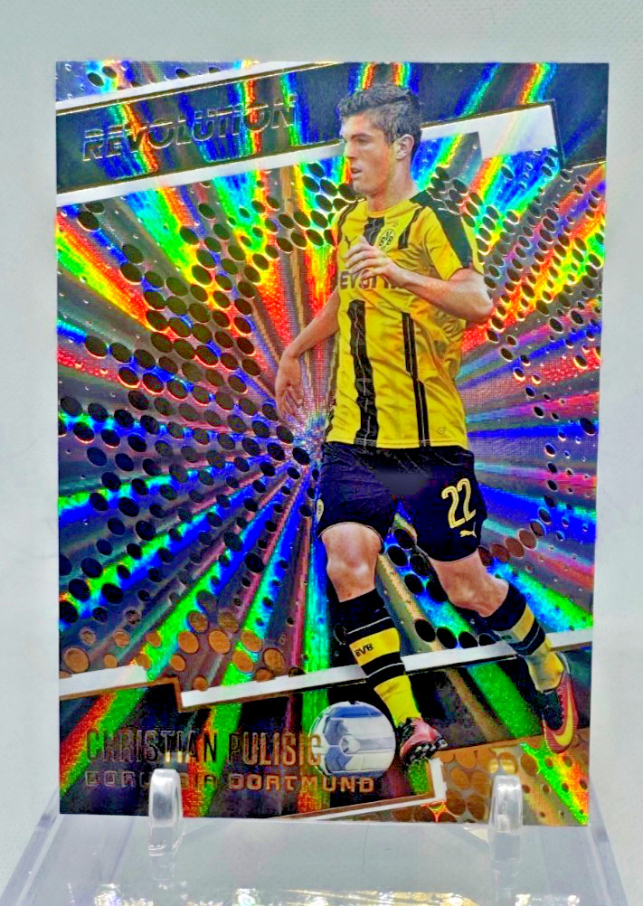 2017 Panini Revolution CHRISTIAN PULISIC Sunburst #31 Borussia Dortmund #31